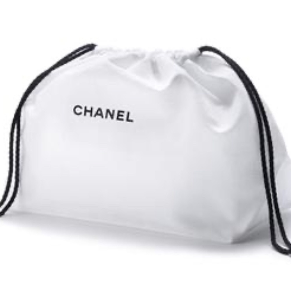 CHANEL white cotton canvas drawstring pouch cosmetic bag storage bag - AUTHENTIC - Picture 4 of 13